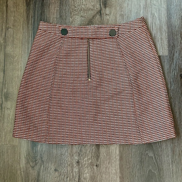Topshop Dresses & Skirts - Topshop Black, White & Rust Printed Skirt – Size 8